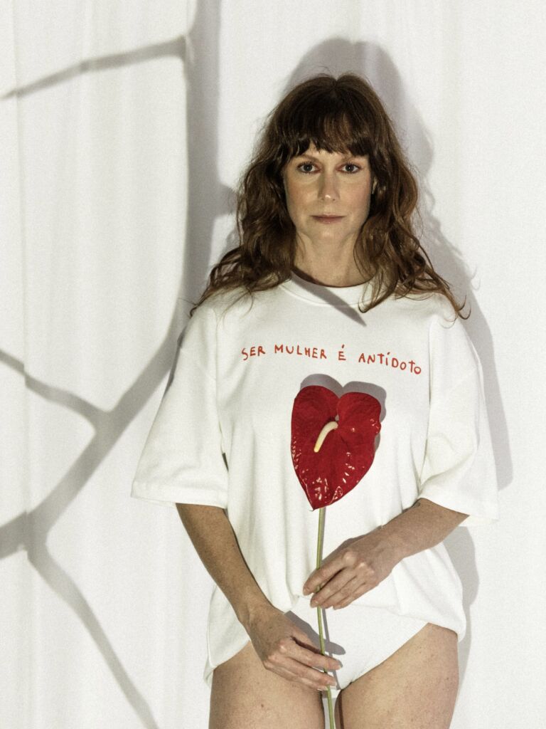 Camiseta “Ser Mulher é Antídoto” | Tatt