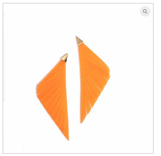 Brinco Pena com Pino de Ouro 18K | Flavia Amadeu